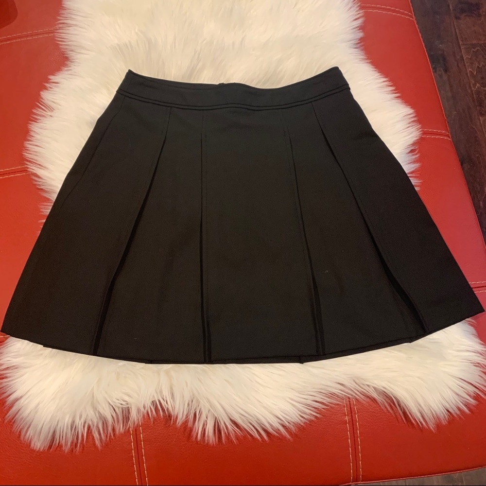 Black, pleated LIMITED skirt